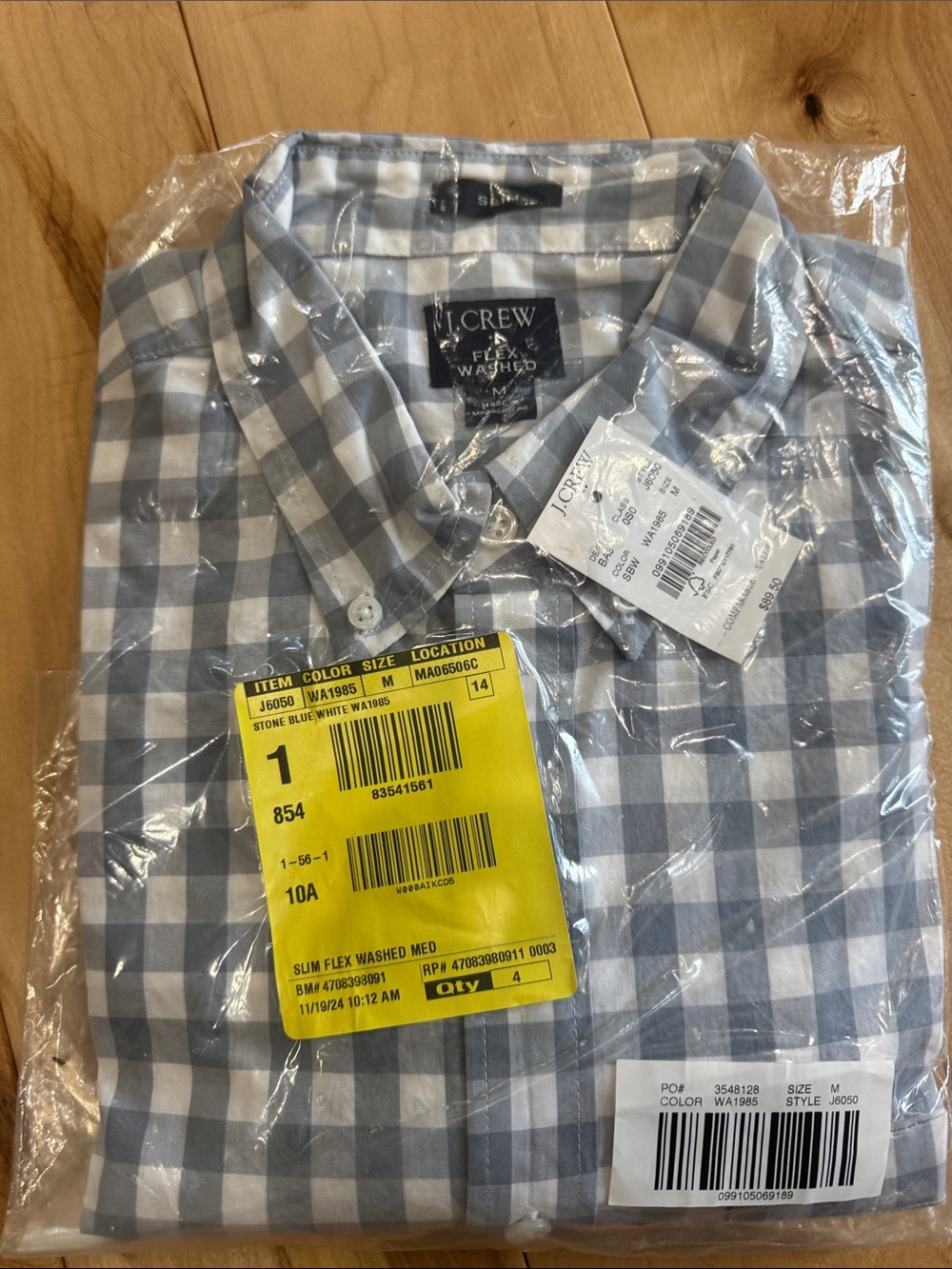 J. Crew Menβs Gingham Button-Down Shirt in Stone Blue and White